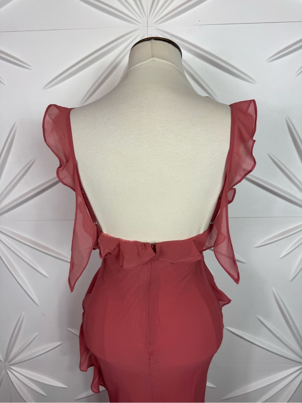 Express Flowy Georgette Ruffle Midi Dress - Picture 8 of 11